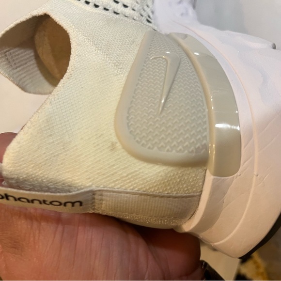 Nike Unisex React Phantom Run Flyknit 2 Running Shoes - Picture 8 of 8